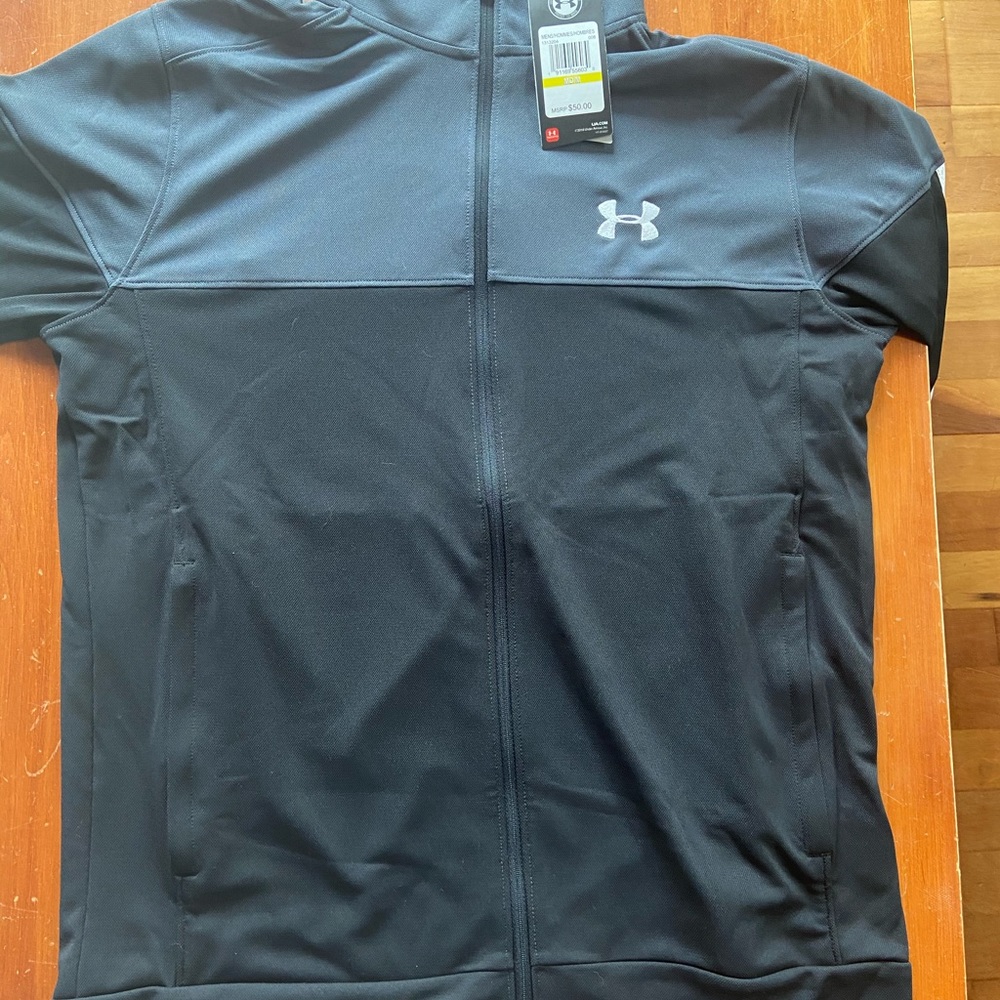 Men’s under armor zip up long sleeve shirt